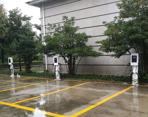 21KW立式双枪交流充电桩工程案例